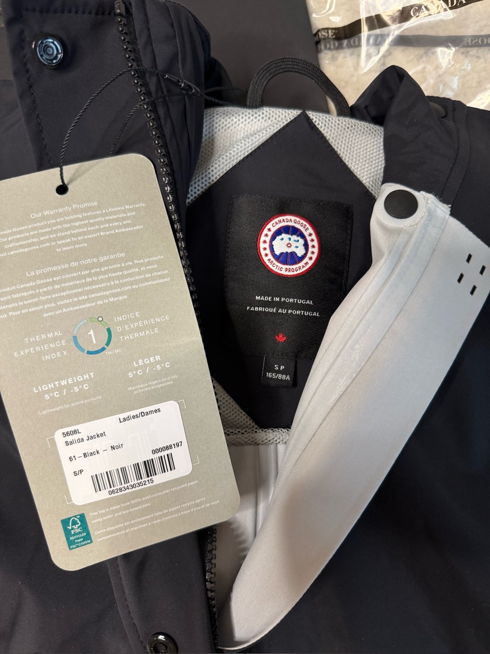 Canada Goose Salida Jacket Black Size S raincoat with hood - Picture 9 of 11